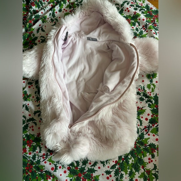 COPY - London and Cole Pom-Pom Bunting Suit Light Pink. One Piece Faux Fur! Bab… - Picture 7 of 11